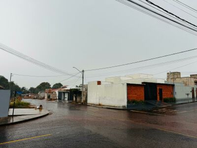 Imagem da notícia Chuva retorna a Costa Rica após dias de tempo seco e coloca cidade em alerta do Inmet